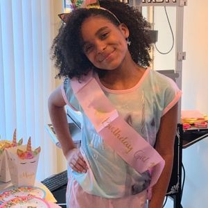 Meet your Posher, Joie